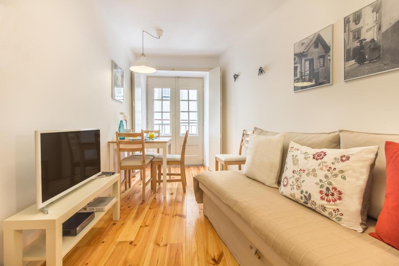 Guest Inn Alfama Apartments Lisbon Bagian luar foto