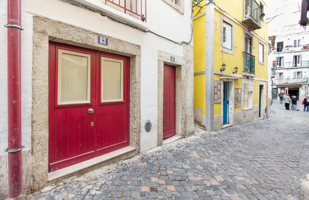 Guest Inn Alfama Apartments Lisbon Bagian luar foto
